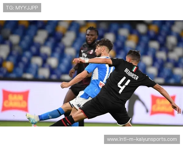 意甲冠军争夺陷入混战!那不勒斯强势归来 意甲冠军争夺陷入混战!那不勒斯强势归来