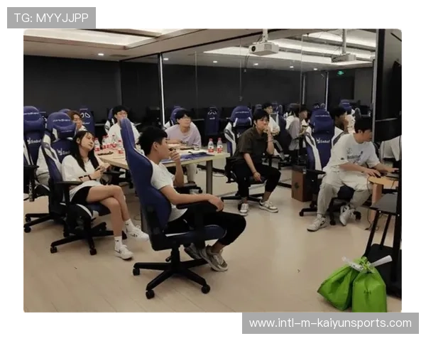 电竞队伍体能与视力保护训练营——点燃少年激情，守护职业未来