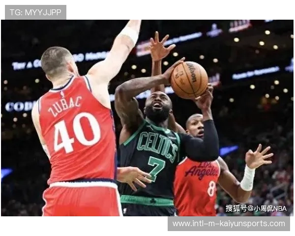 杰伦·布朗轰下30分13篮板,凯尔特人主场大胜字母哥缺阵的雄鹿 杰伦·布朗轰下30分13篮板,凯尔特人主场大胜字母哥缺阵的雄鹿